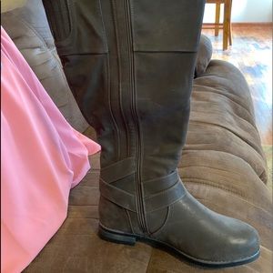 Women’s knee high boots
